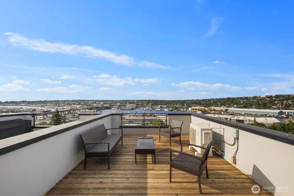 1208 W Emerson Street Seattle, WA 98119