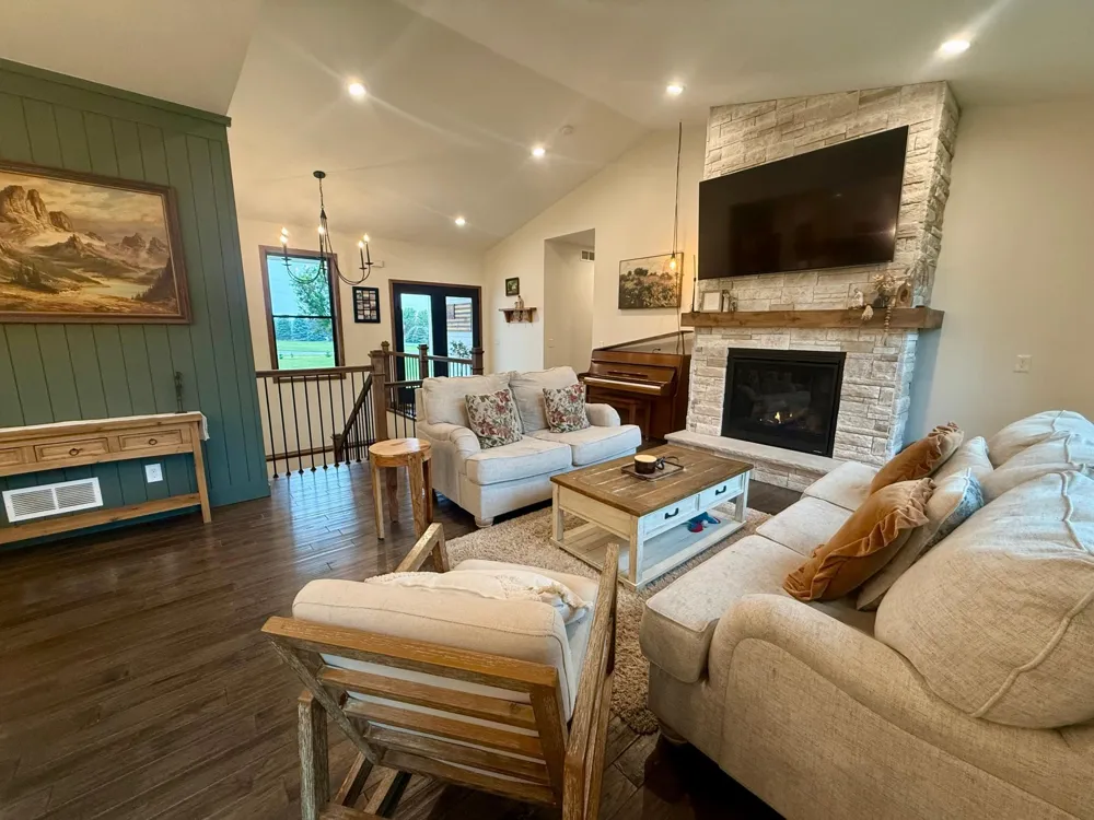 28492 Hogan Avenue Randolph, MN 55065