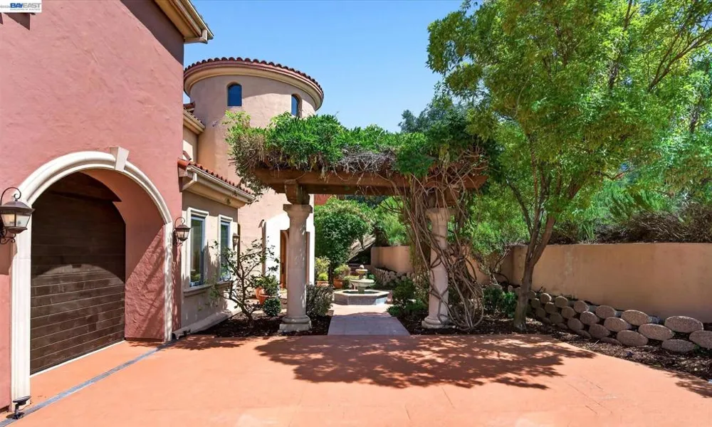2529 Biltmore Dr Alamo, CA 94507