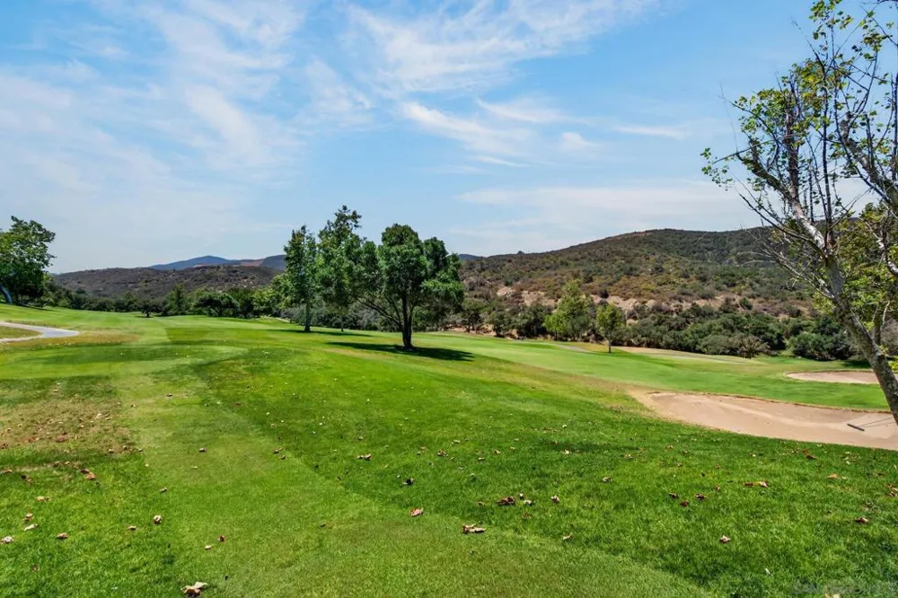 2370 Vista Valley Vista, CA 92084