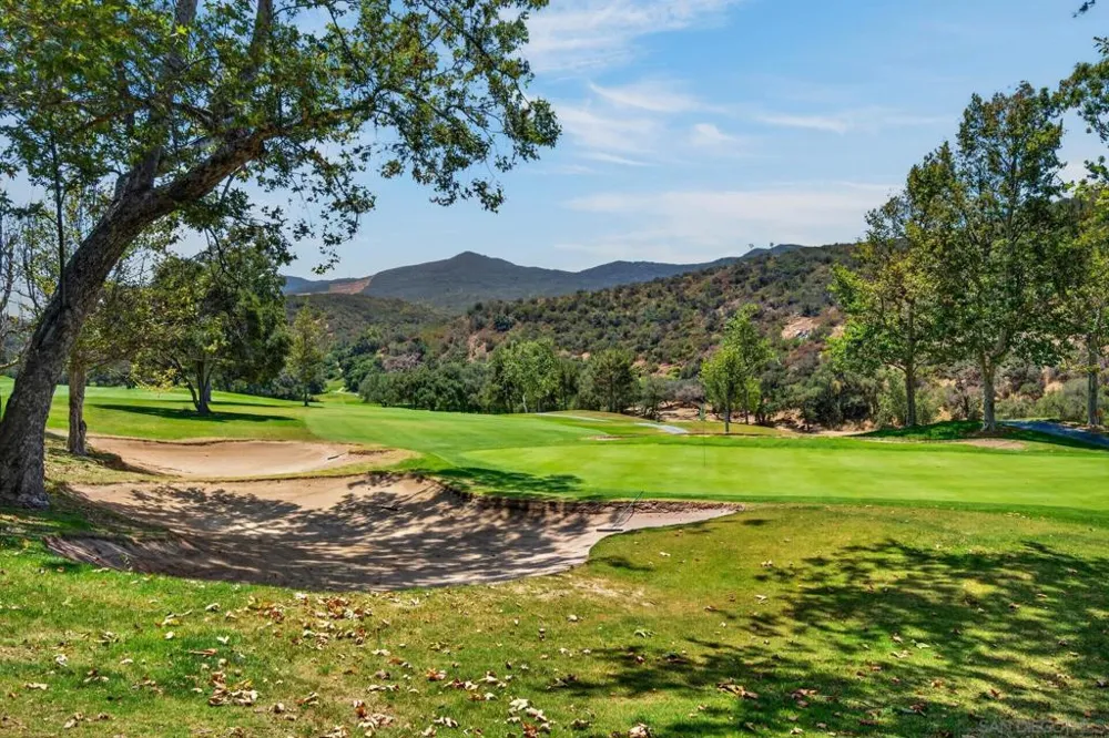 2370 Vista Valley Vista, CA 92084