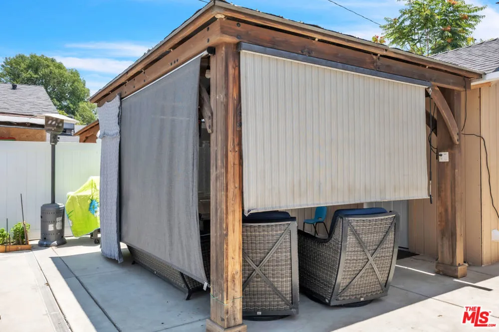 6718 Katherine Avenue Van Nuys, CA 91405