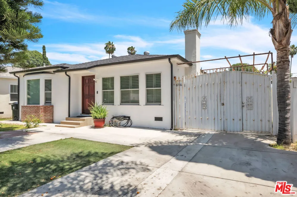 6718 Katherine Avenue Van Nuys, CA 91405