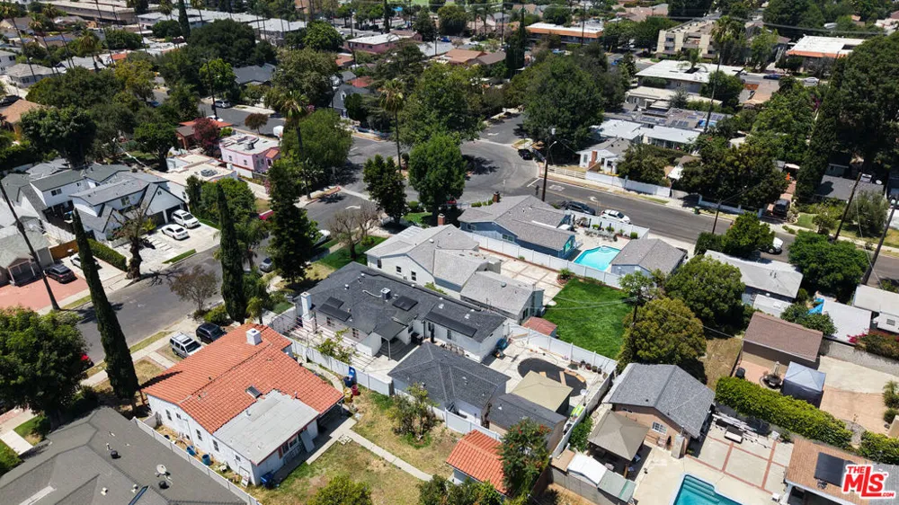 6718 Katherine Avenue Van Nuys, CA 91405