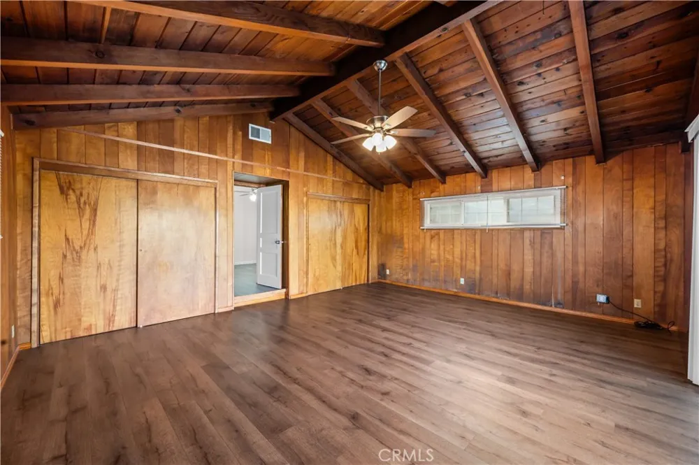 10910 S Burl Inglewood, CA 90304
