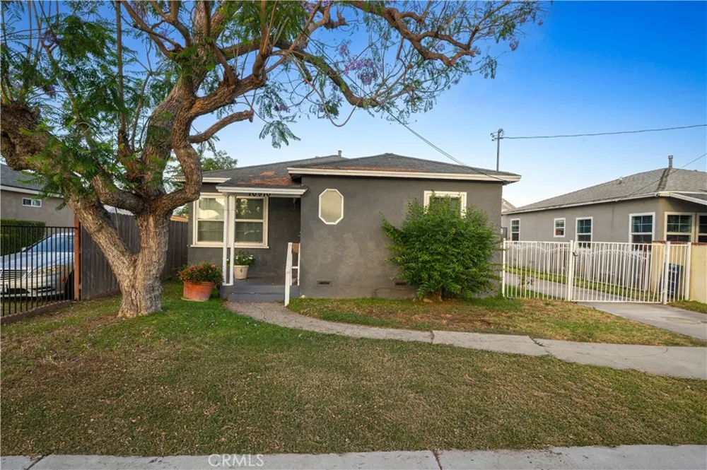 10910 S Burl Inglewood, CA 90304