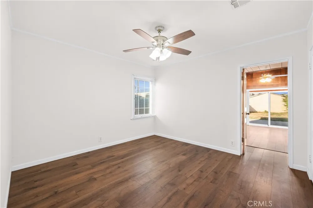 10910 S Burl Inglewood, CA 90304