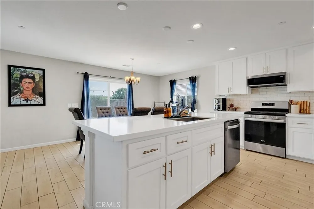 2439 Madeline Drive Hanford, CA 93230