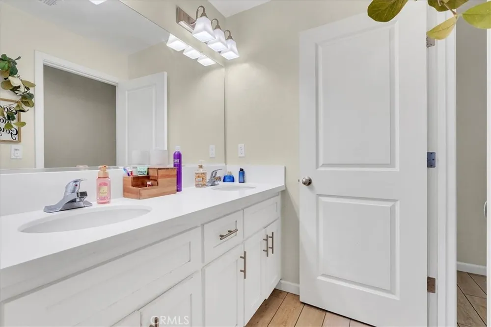 2439 Madeline Drive Hanford, CA 93230