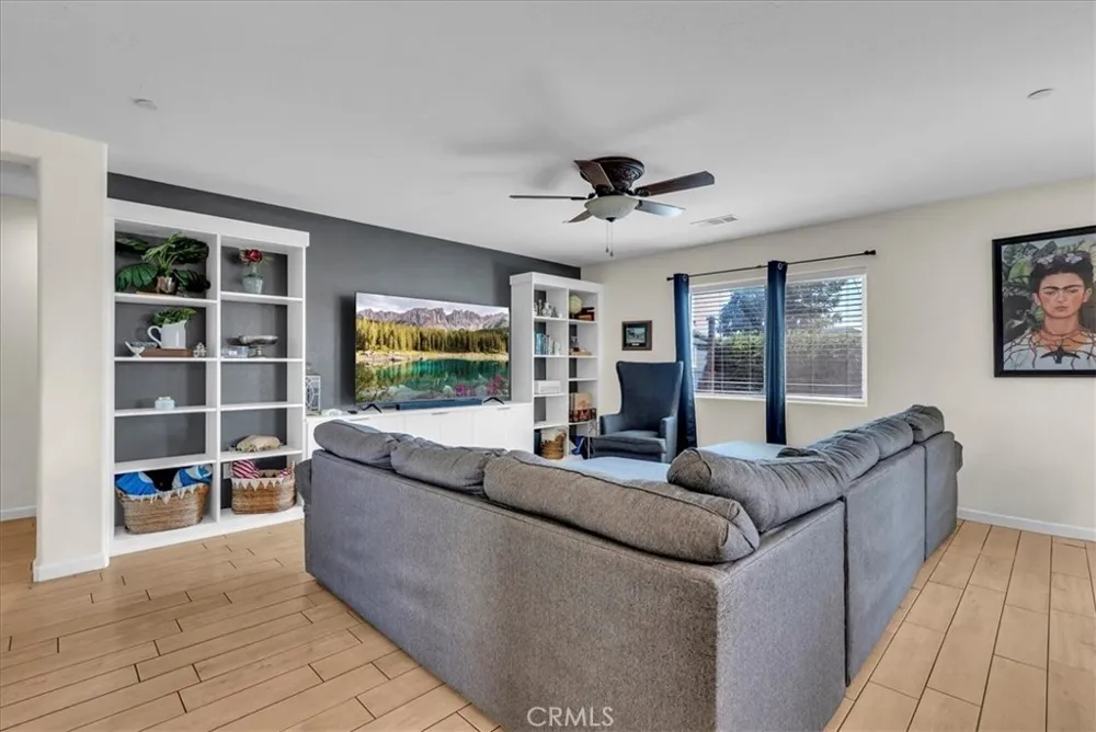 2439 Madeline Drive Hanford, CA 93230