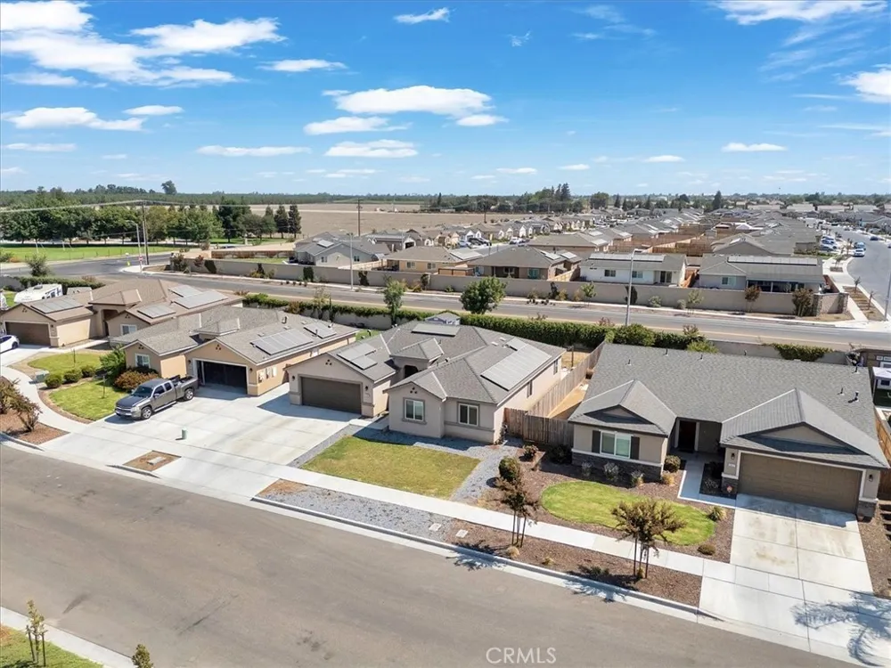 2439 Madeline Drive Hanford, CA 93230