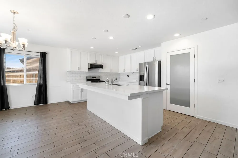 2439 Madeline Drive Hanford, CA 93230