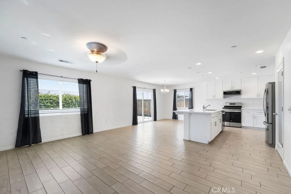 2439 Madeline Drive Hanford, CA 93230