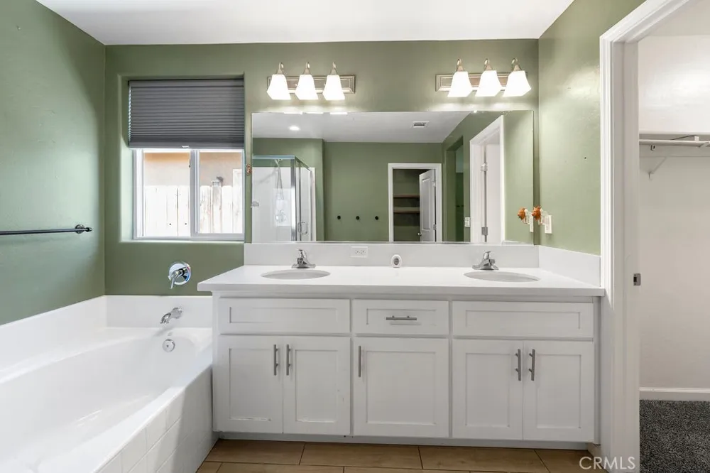2439 Madeline Drive Hanford, CA 93230