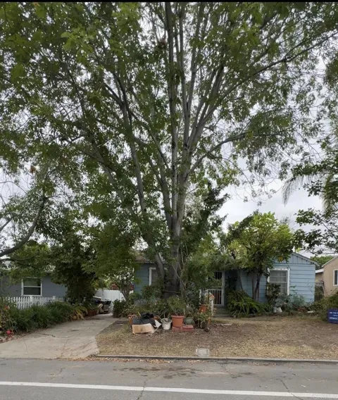 4380 Pomona