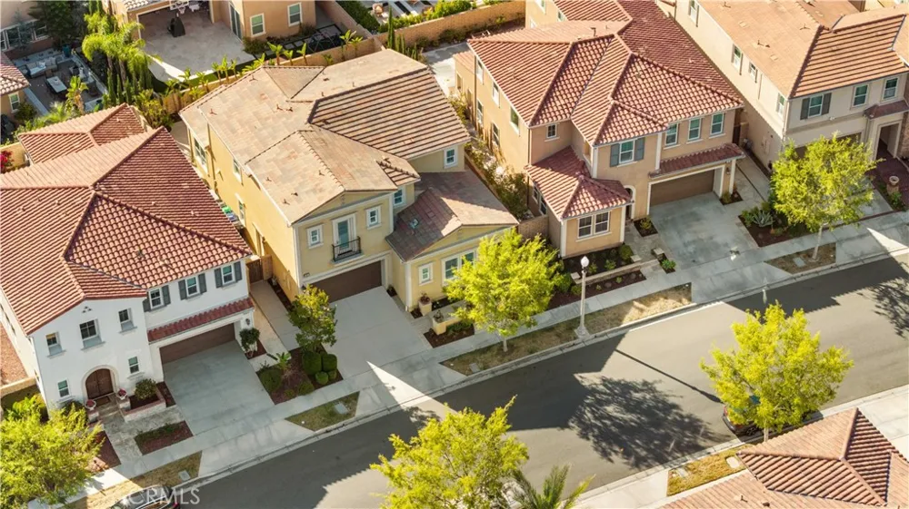 17 Swift Lake Forest, CA 92630