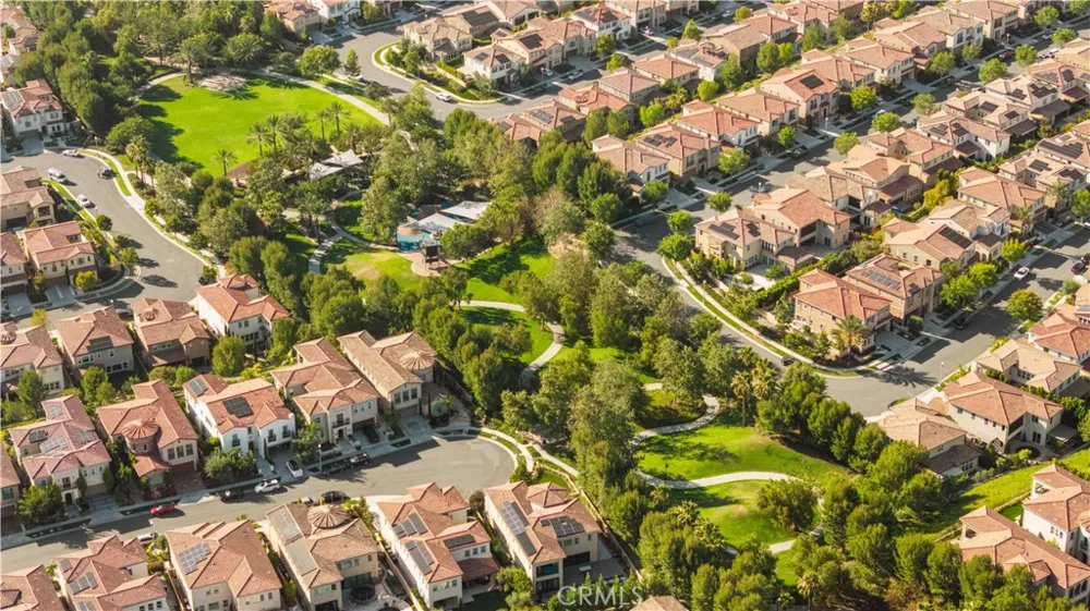 17 Swift Lake Forest, CA 92630