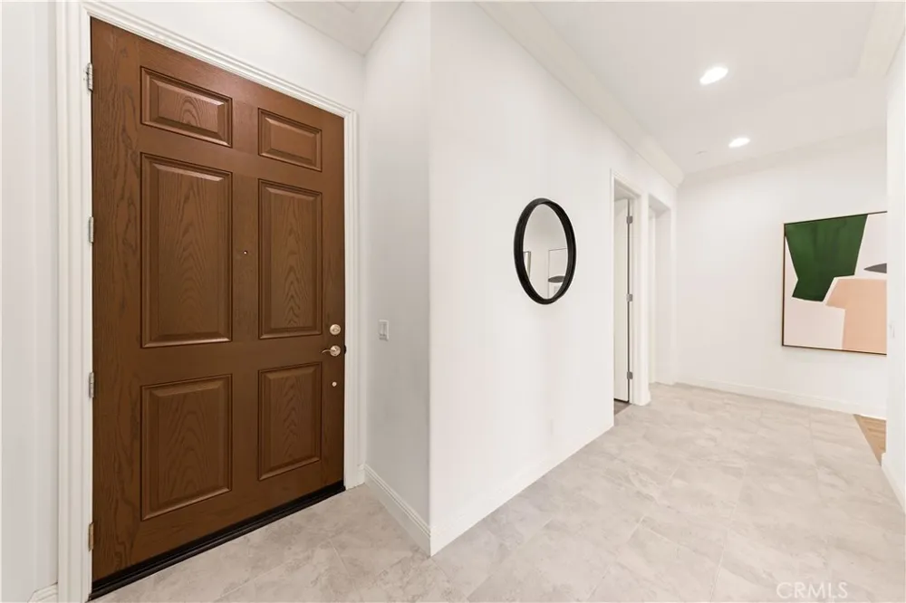 17 Swift Lake Forest, CA 92630