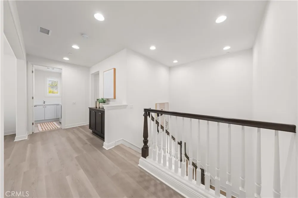 17 Swift Lake Forest, CA 92630