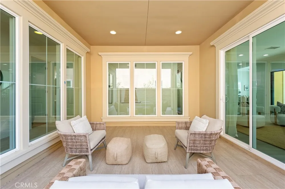 17 Swift Lake Forest, CA 92630