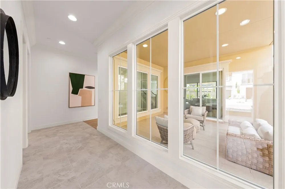 17 Swift Lake Forest, CA 92630