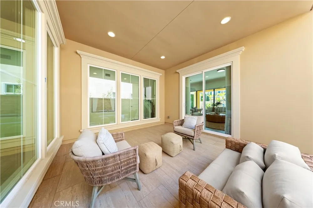 17 Swift Lake Forest, CA 92630