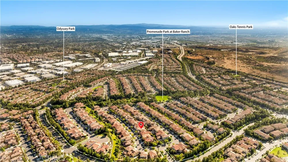 17 Swift Lake Forest, CA 92630