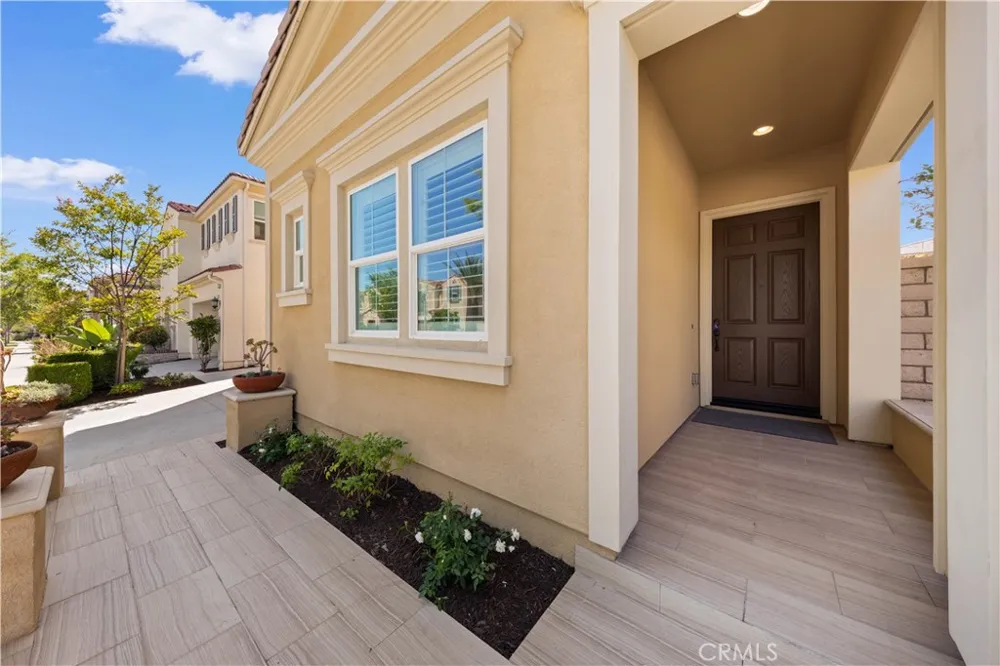17 Swift Lake Forest, CA 92630