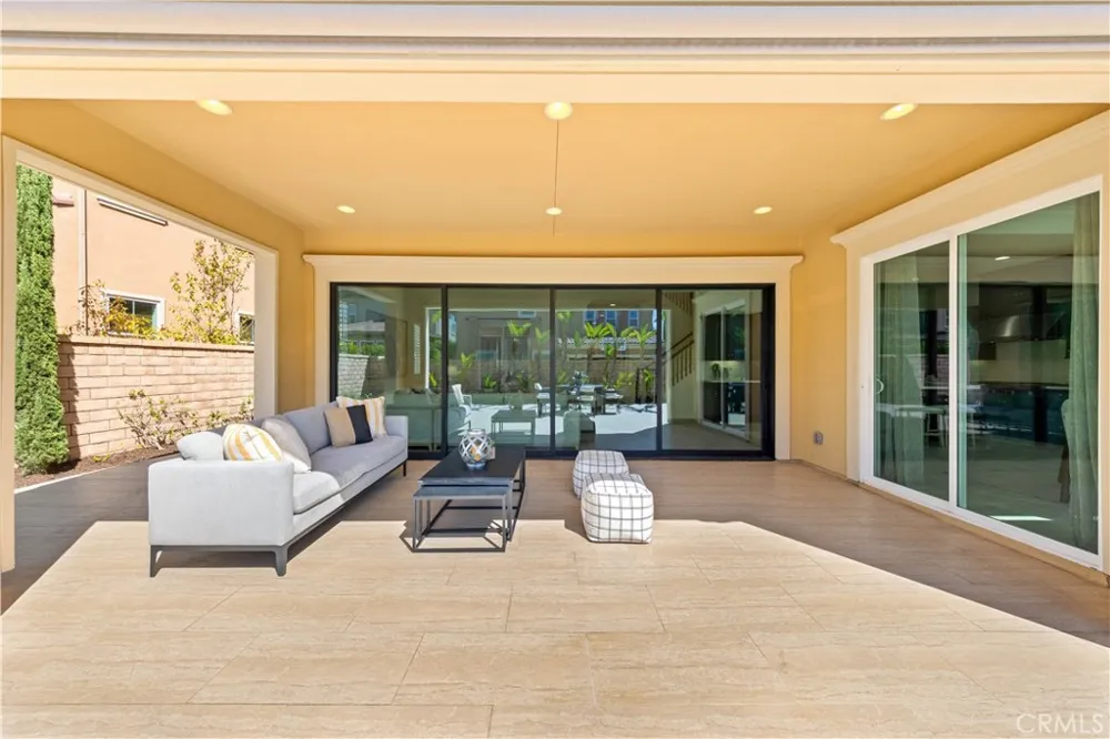 17 Swift Lake Forest, CA 92630