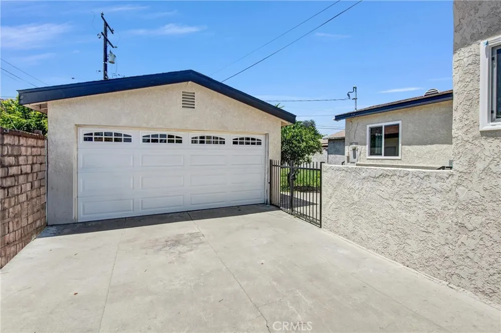 3829 Clark Avenue El Monte, CA 91731