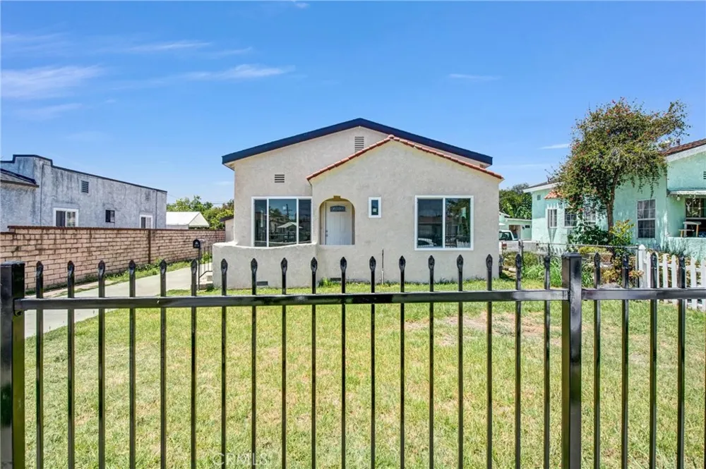 3829 Clark Avenue El Monte, CA 91731