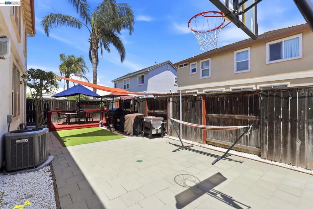 1205 Nellis Ct Pittsburg, CA 94565