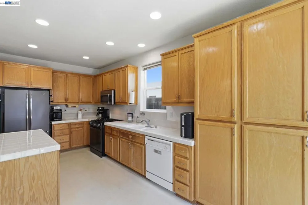 1205 Nellis Ct Pittsburg, CA 94565