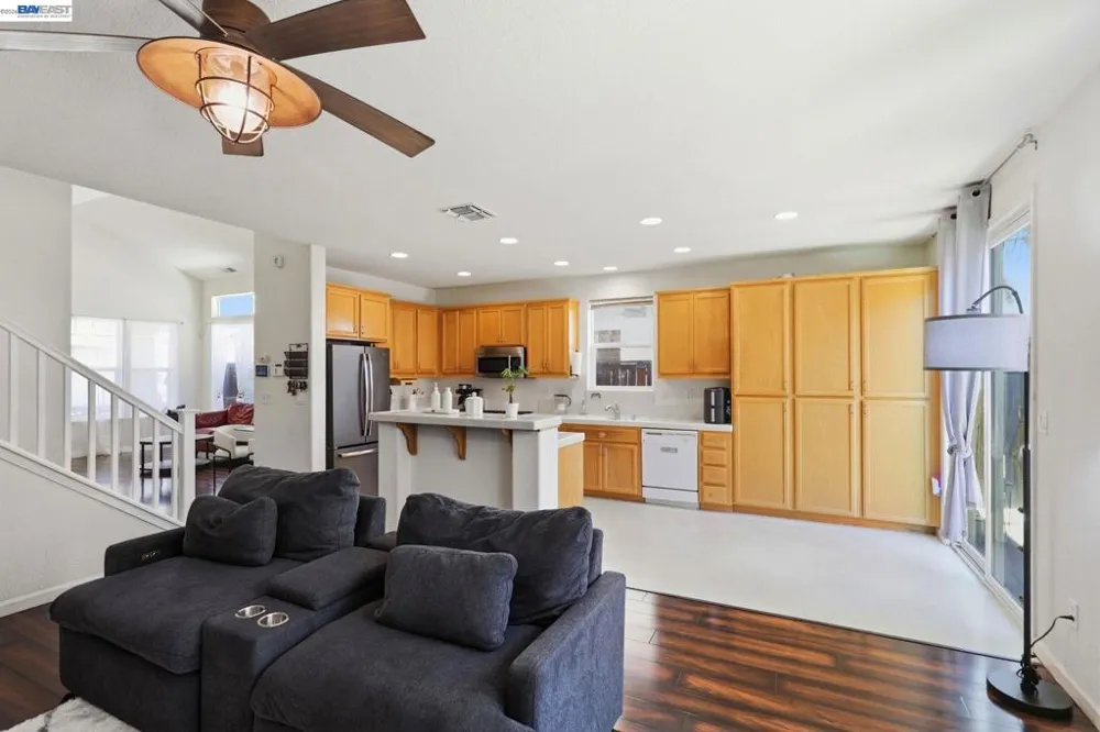 1205 Nellis Ct Pittsburg, CA 94565