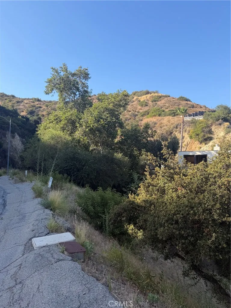 Kennington Drive Glendale, CA 91206