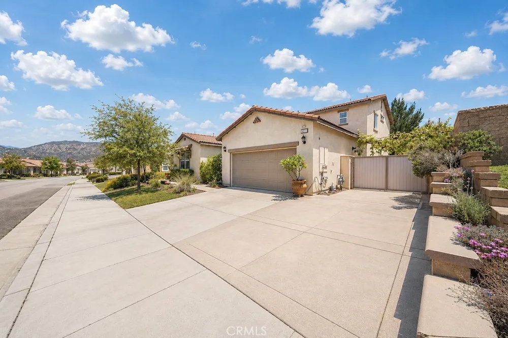 3471 Ribwort San Bernardino, CA 92407