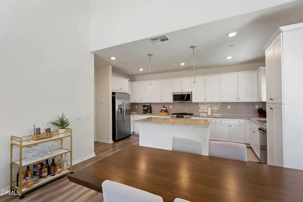 2169 Pomegranate Street Santa Paula, CA 93060