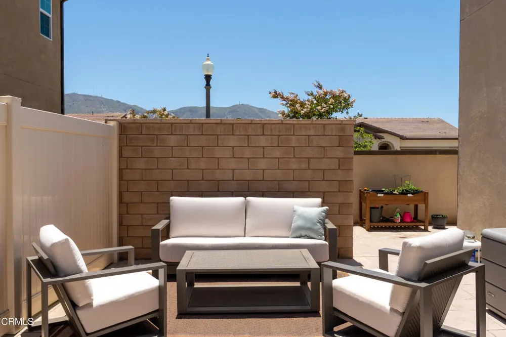 2169 Pomegranate Street Santa Paula, CA 93060