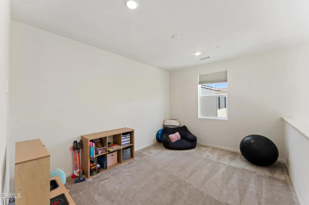 2169 Pomegranate Street Santa Paula, CA 93060