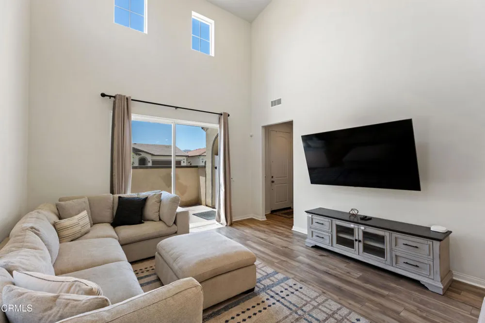 2169 Pomegranate Street Santa Paula, CA 93060
