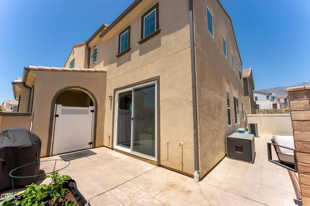 2169 Pomegranate Street Santa Paula, CA 93060