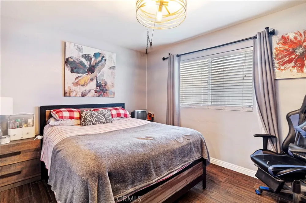 1516 W Avenue H4 Lancaster, CA 93534
