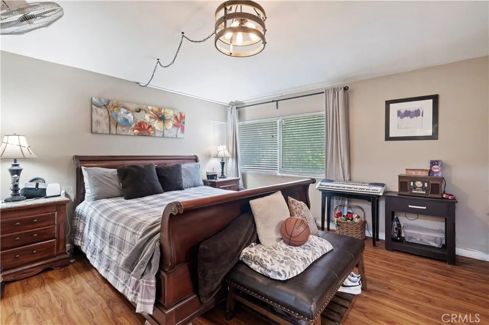 1516 W Avenue H4 Lancaster, CA 93534