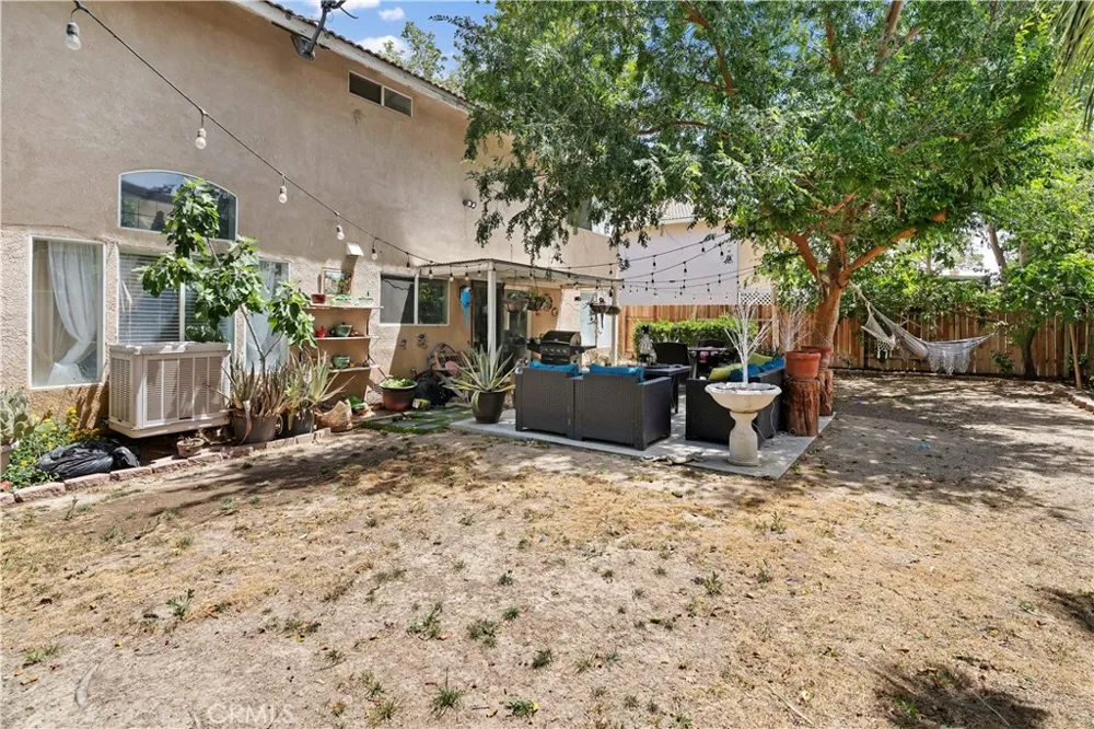 1516 W Avenue H4 Lancaster, CA 93534
