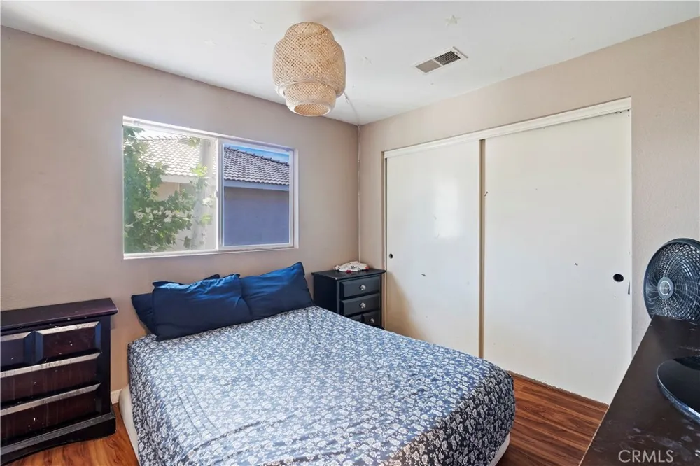 1516 W Avenue H4 Lancaster, CA 93534