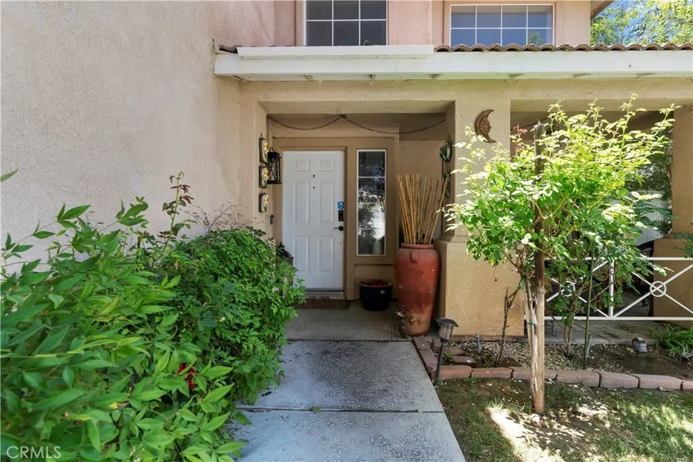 1516 W Avenue H4 Lancaster, CA 93534