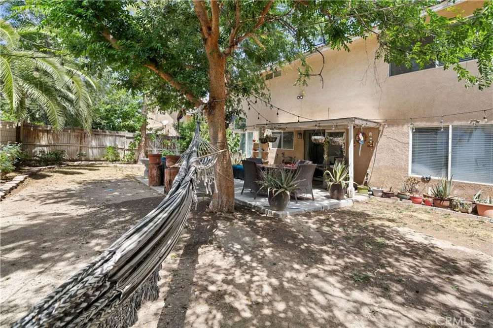 1516 W Avenue H4 Lancaster, CA 93534
