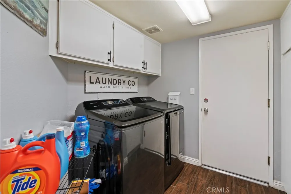 1516 W Avenue H4 Lancaster, CA 93534