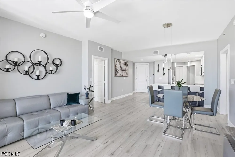 Cape Harbour Drive #906 Cape Coral, FL 33914
