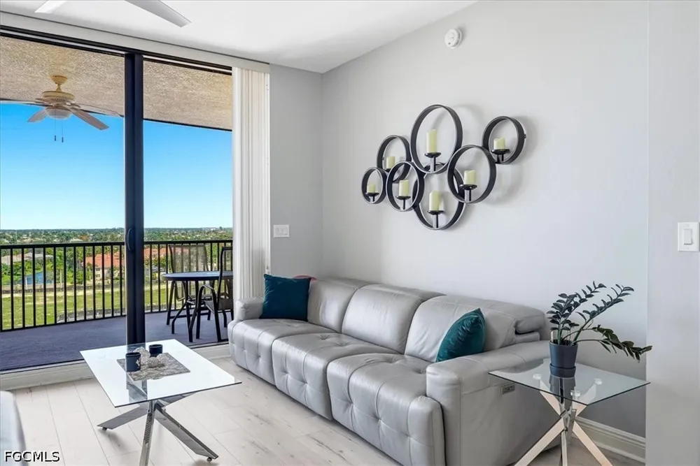 Cape Harbour Drive #906 Cape Coral, FL 33914